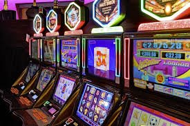 Antarmuka platform idc88joker menampilkan sportsbook, live-dealer, dan slot games